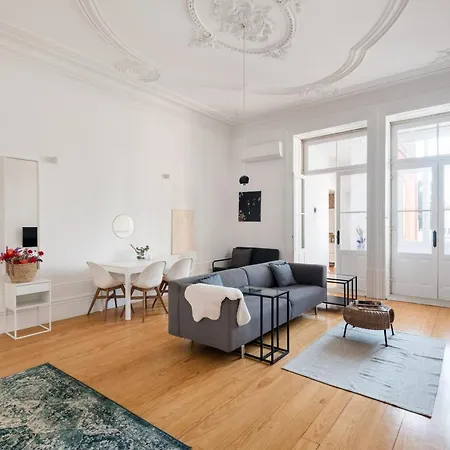 Markes - Lovely 1-bedroom W/ Sunny Backyard