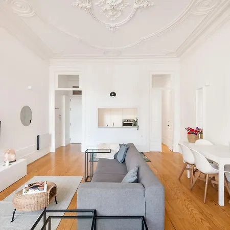 公寓 Markes - Lovely 1-bedroom W/ Sunny Backyard 波尔图